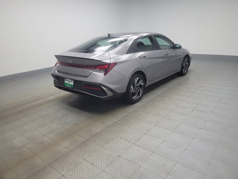 Used 2025 Hyundai Elantra Sport FWD image 10
