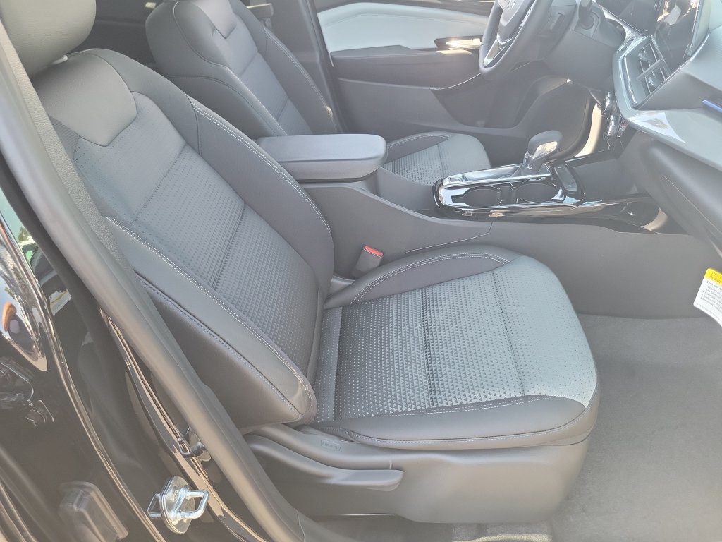 New 2026 Chevrolet Trax LT w/ Driver Confidence Package FWD image 14