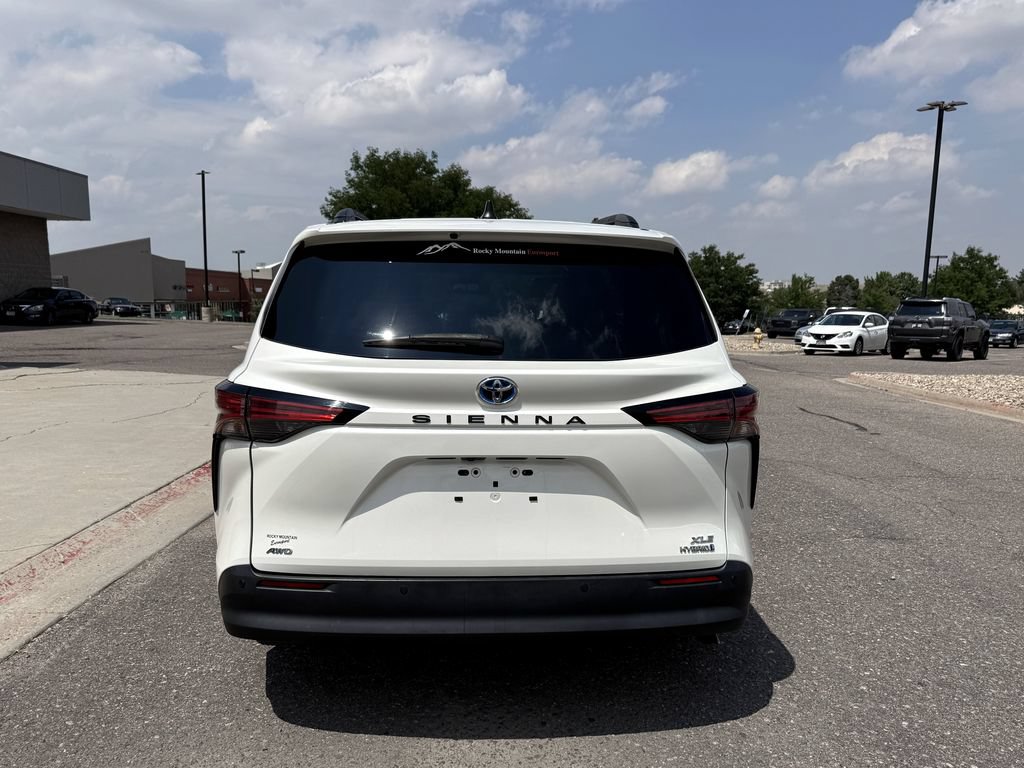 Used 2021 Toyota Sienna XLE w/ XLE Plus Package AWD/4WD image 9