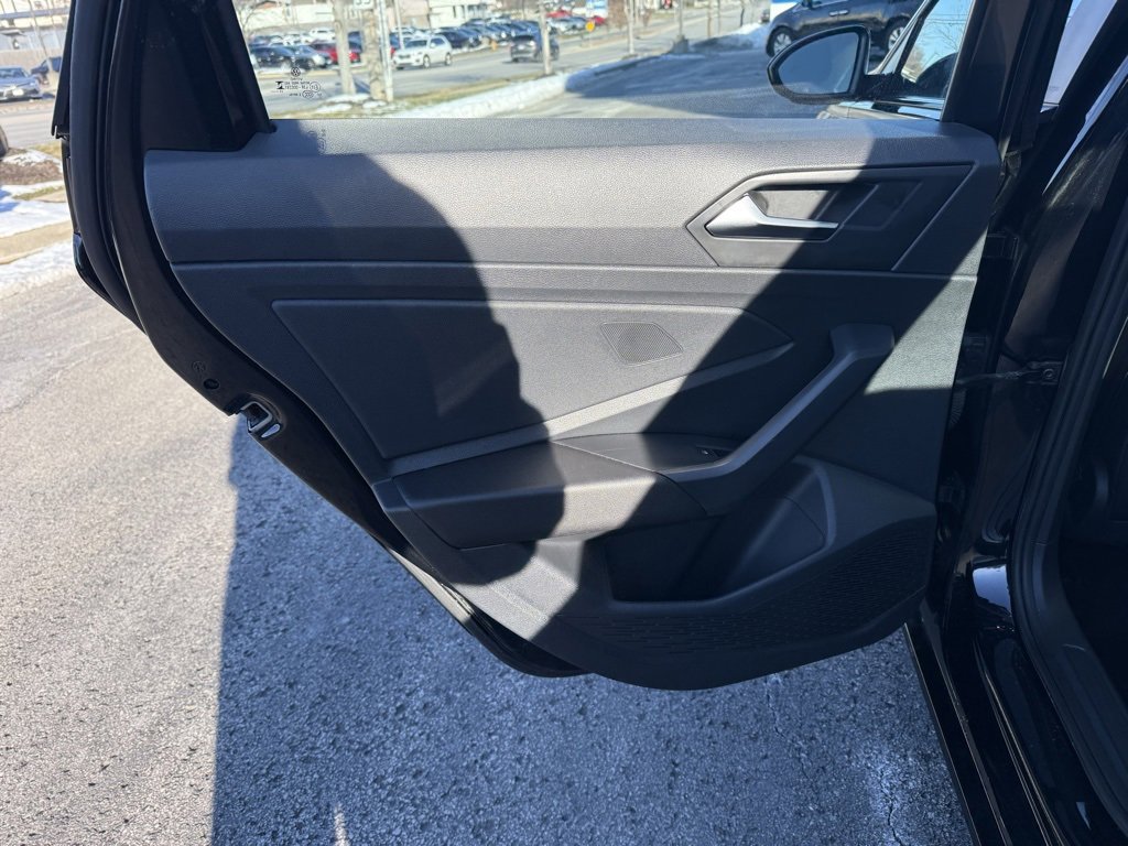 Used 2024 Volkswagen Jetta SE image 26