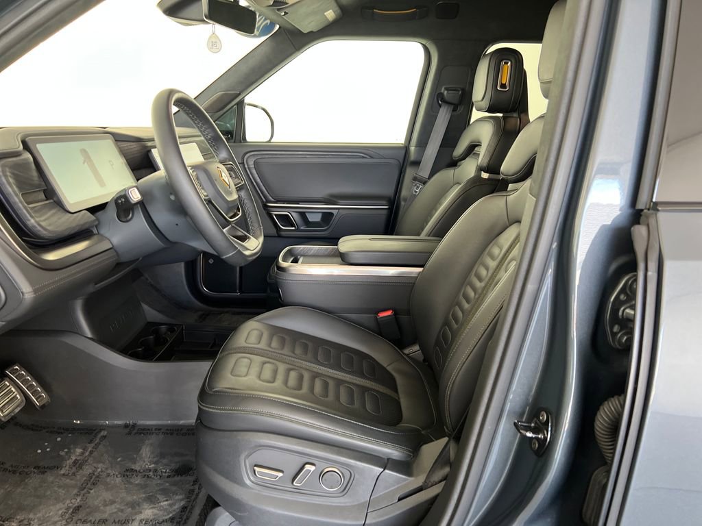 Used 2023 Rivian R1T Adventure image 11