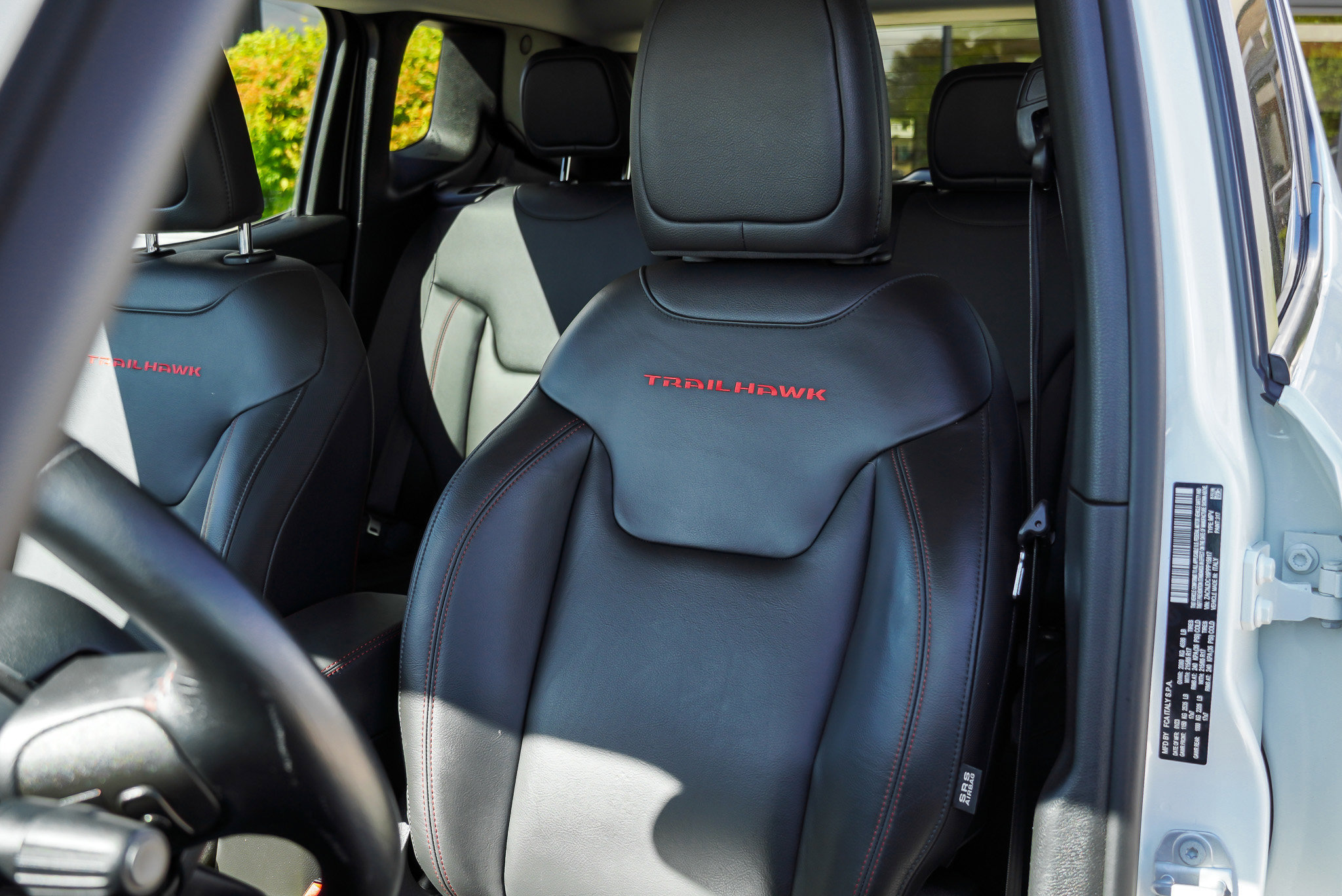 Used 2023 Jeep Renegade Trailhawk w/ Trailhawk Elite Group AWD/4WD image 16