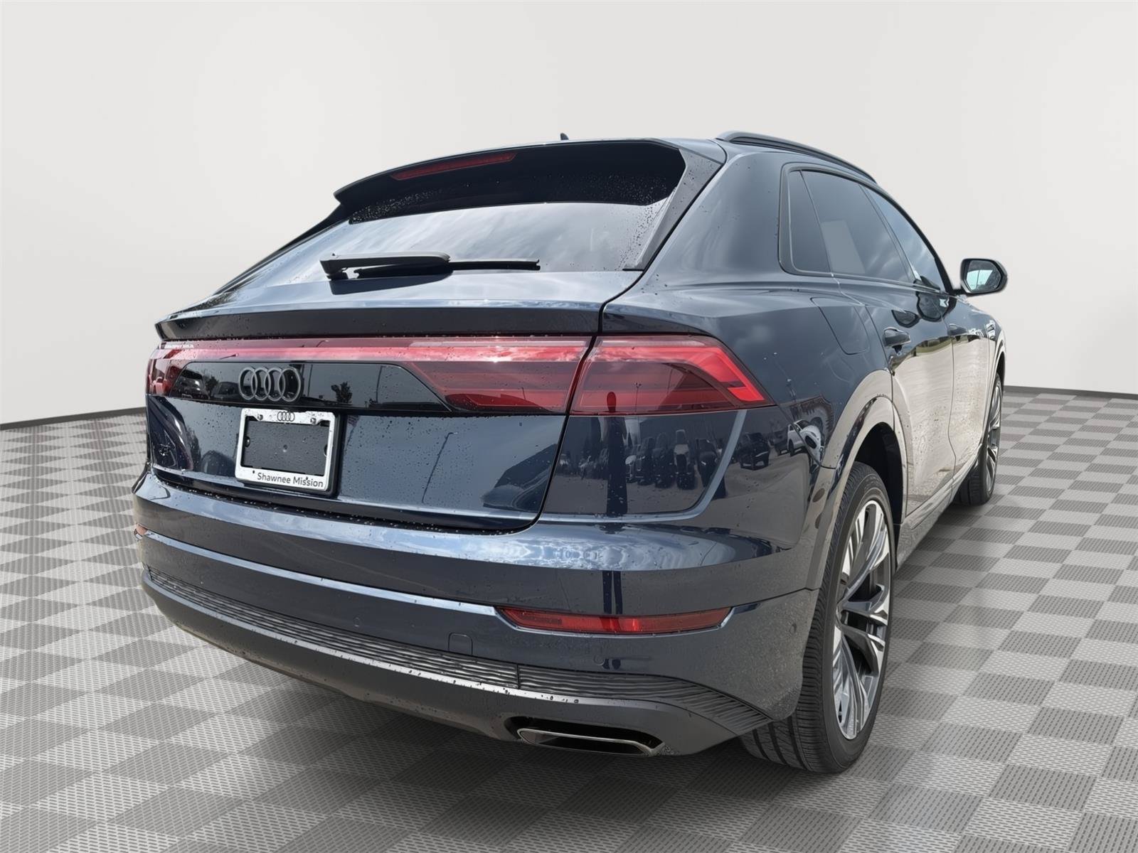 Used 2025 Audi Q8 Premium w/ Black Optic Package AWD/4WD image 5