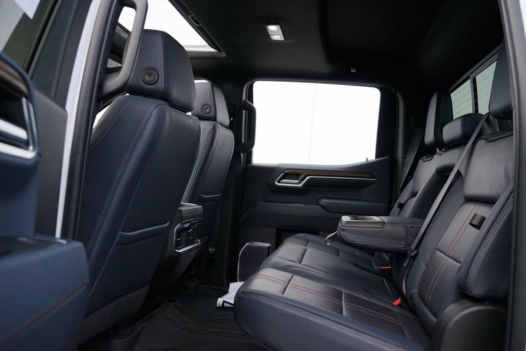 Used 2022 Chevrolet Silverado 1500 High Country w/ High Country Premium Package image 19