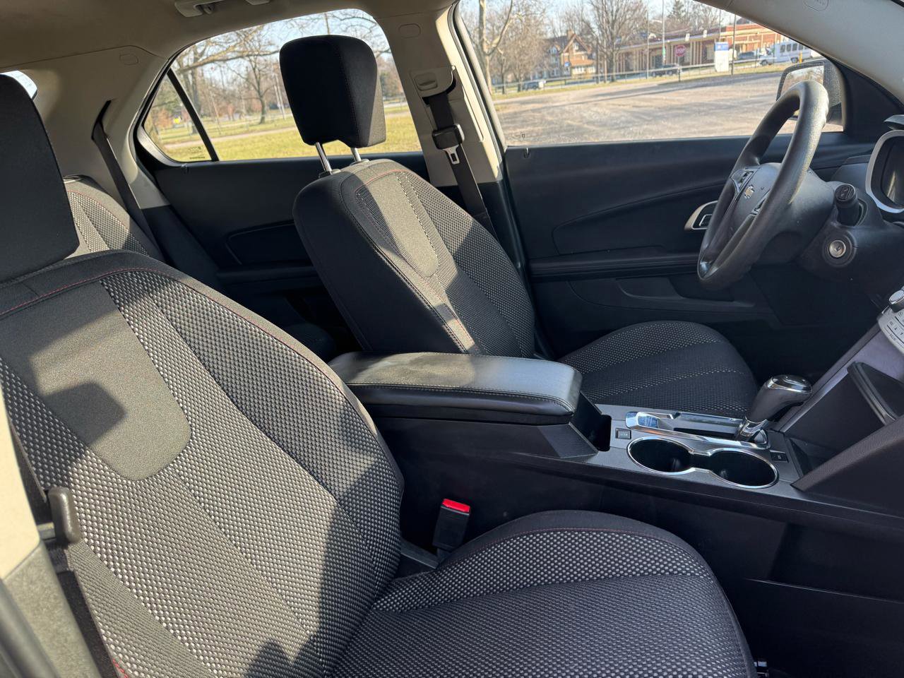 Used 2017 Chevrolet Equinox LS FWD image 30