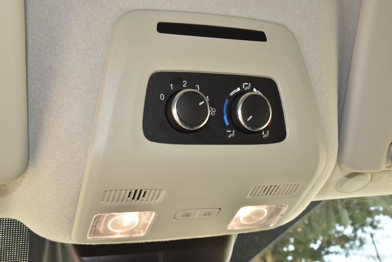 Certified 2025 Ford Transit 350 XLT RWD image 30