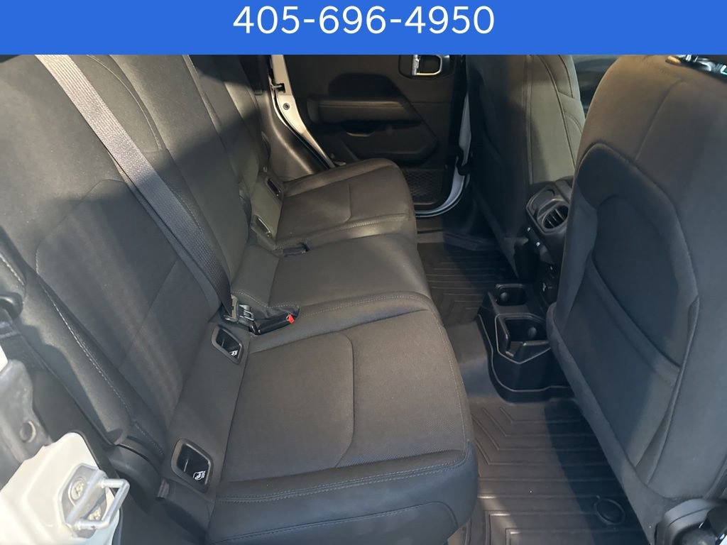 Used 2020 Jeep Gladiator Overland image 15