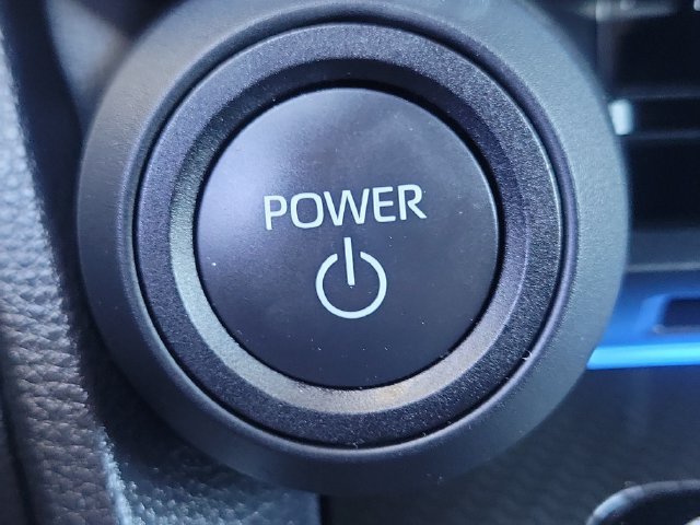 Used 2025 Toyota Prius FWD image 12