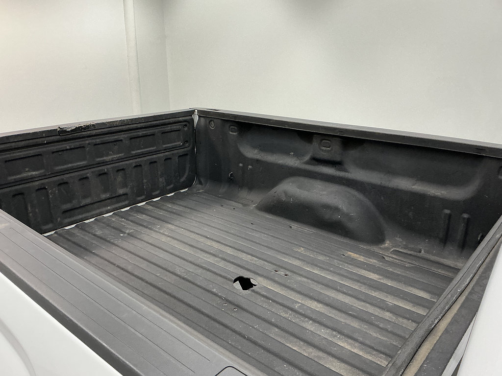 Used 2017 GMC Sierra 3500 Denali w/ Duramax Plus Package AWD/4WD image 29