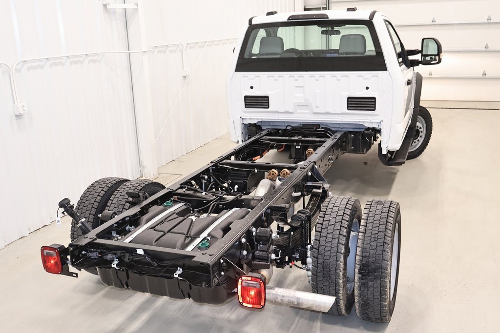 New 2026 Ford F550 4x4 Regular Cab Super Duty image 25
