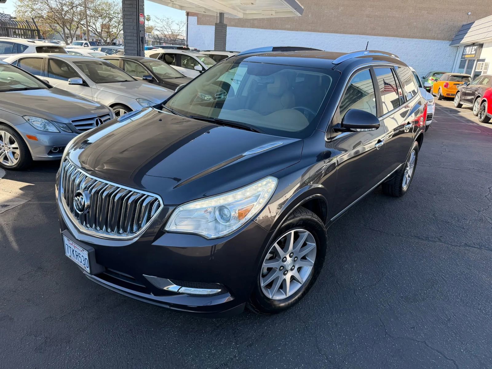 Used 2016 Buick Enclave Leather image 2