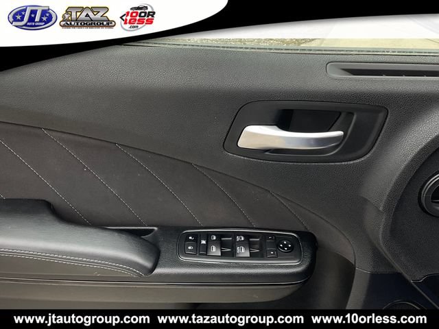 Used 2020 Dodge Charger R/T w/ Blacktop Package RWD image 11