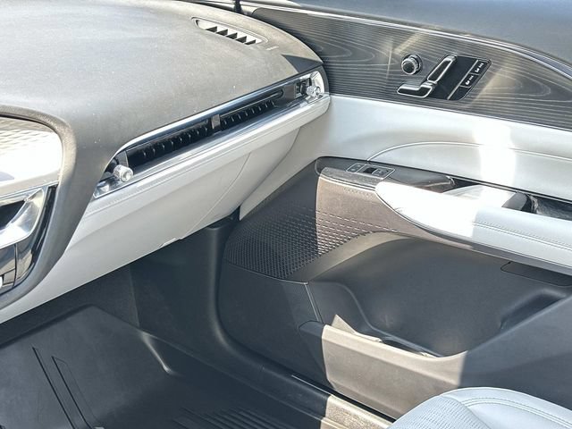 Certified 2024 Cadillac Lyriq Luxury w/ LPO, Floor Liner Package AWD/4WD image 32
