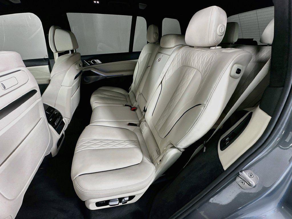 Certified 2024 BMW X7 M60i w/ Executive Package AWD/4WD image 25