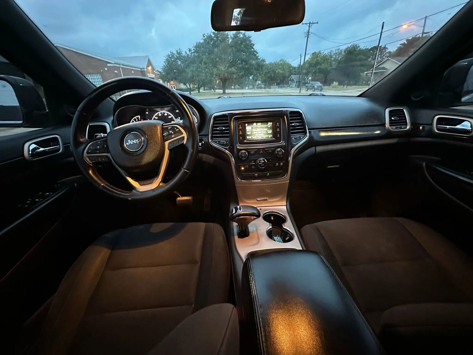 Used 2015 Jeep Grand Cherokee Laredo w/ Quick Order Package 23E image 15