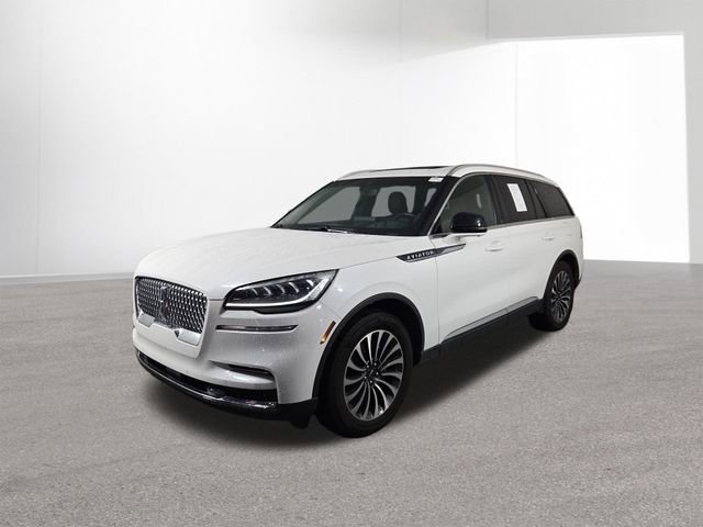 Used 2023 Lincoln Aviator Reserve w/ Elements Package Plus image 2