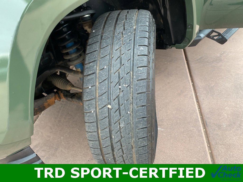Used 2021 Toyota Tacoma TRD Sport w/ Technology Package image 39
