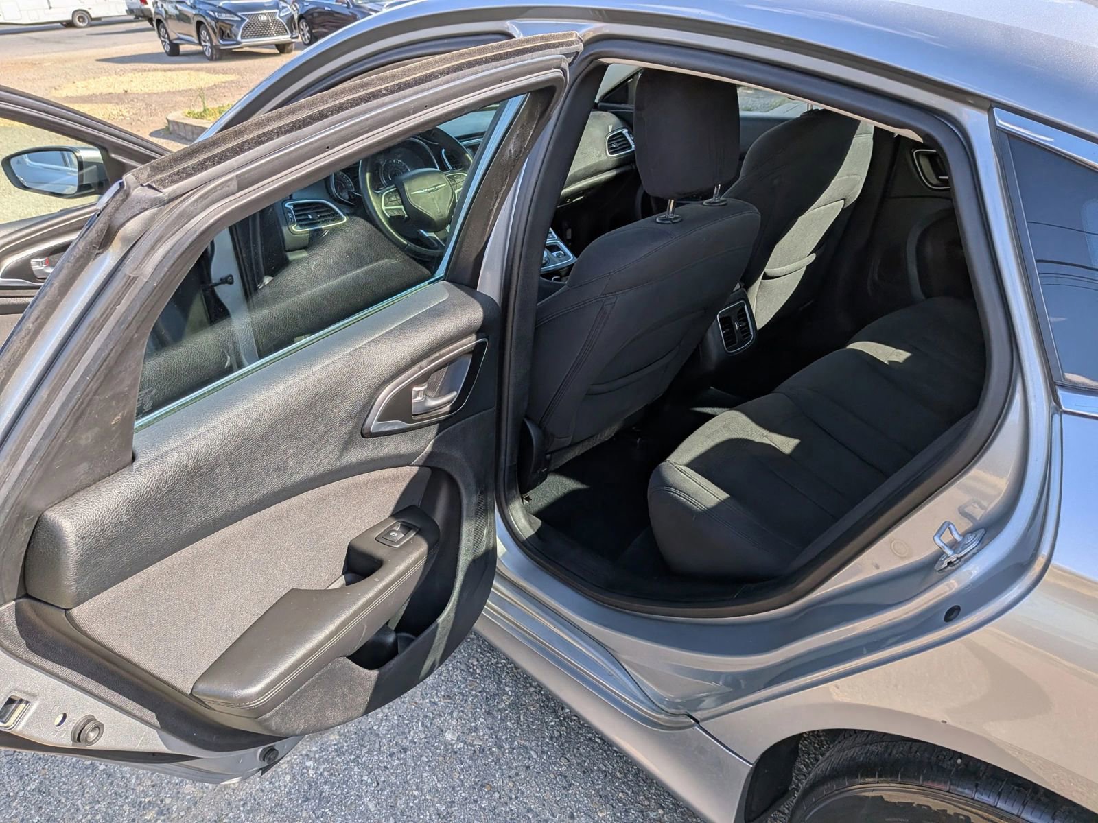 Used 2016 Chrysler 200 Limited w/ Anniversary Edition FWD image 21