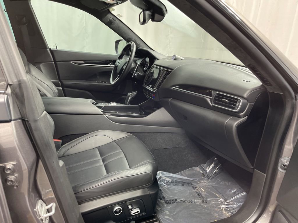 Used 2022 Maserati Levante GT image 27