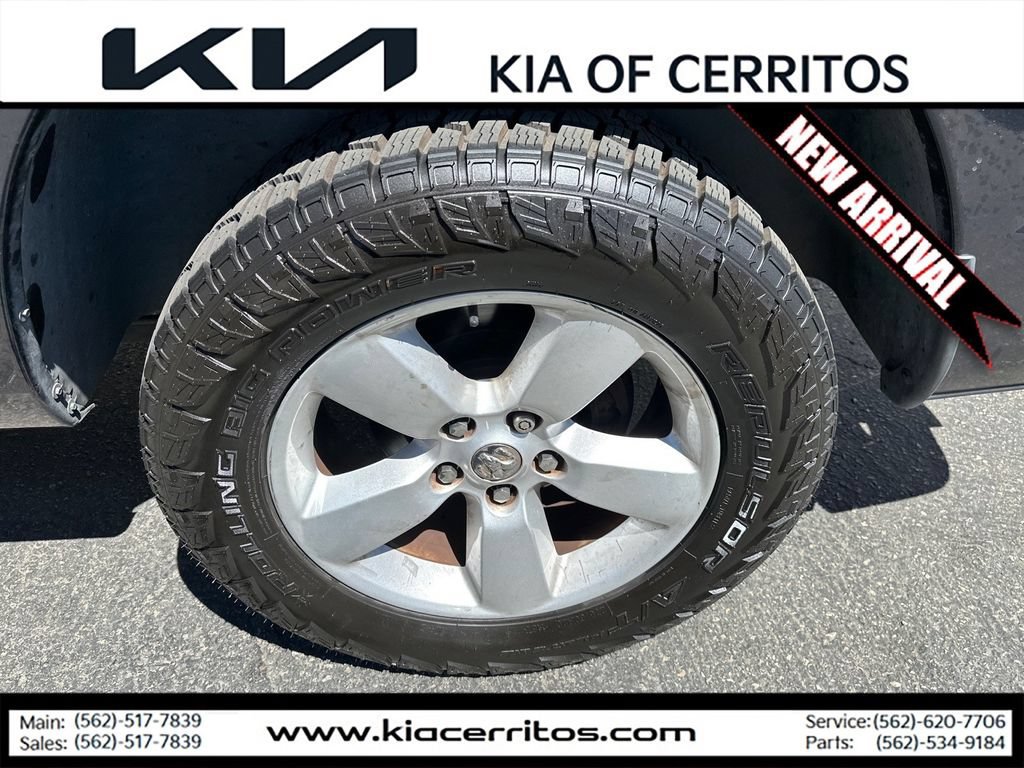 Used 2014 RAM 1500 Express RWD image 3