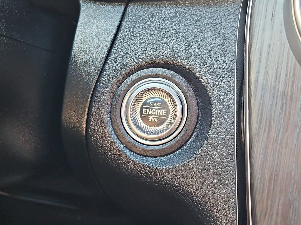 Used 2022 Mercedes-Benz GLC 43 AMG 4MATIC image 27