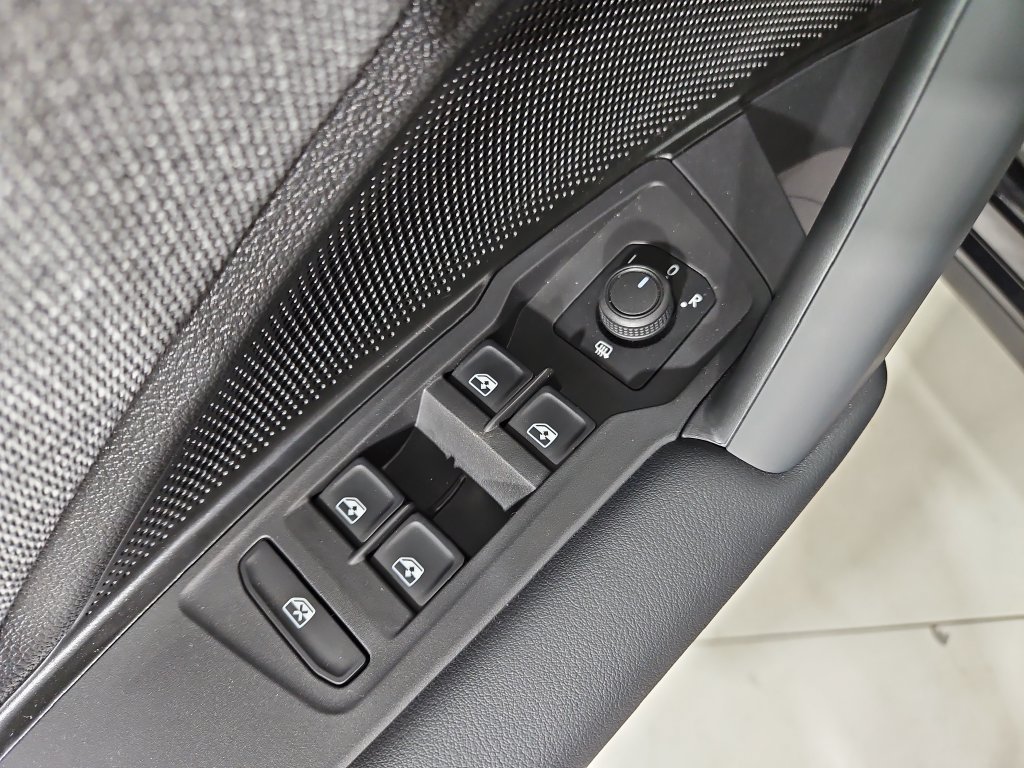 New 2026 Volkswagen Tiguan S AWD/4WD image 11