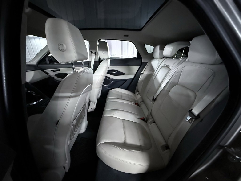 Used 2020 Jaguar E-PACE SE image 23