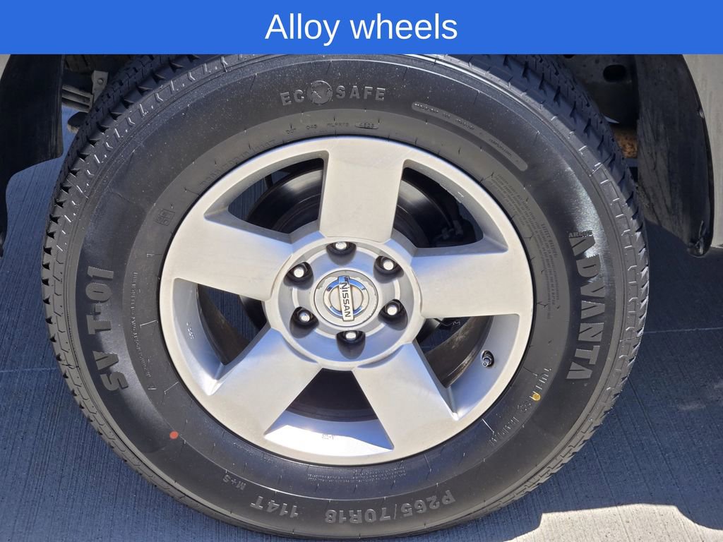 Used 2004 Nissan Titan SE RWD image 10