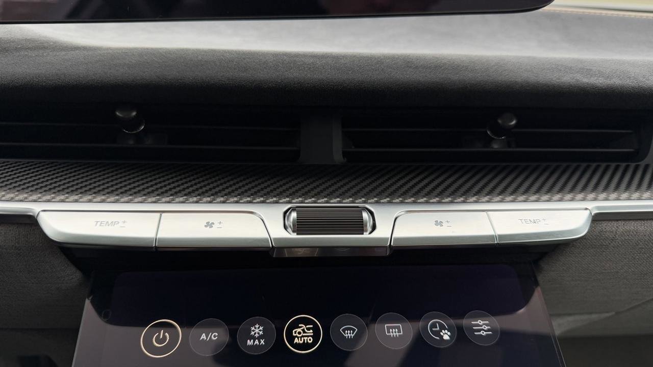 Used 2023 Lucid Air Grand Touring image 40