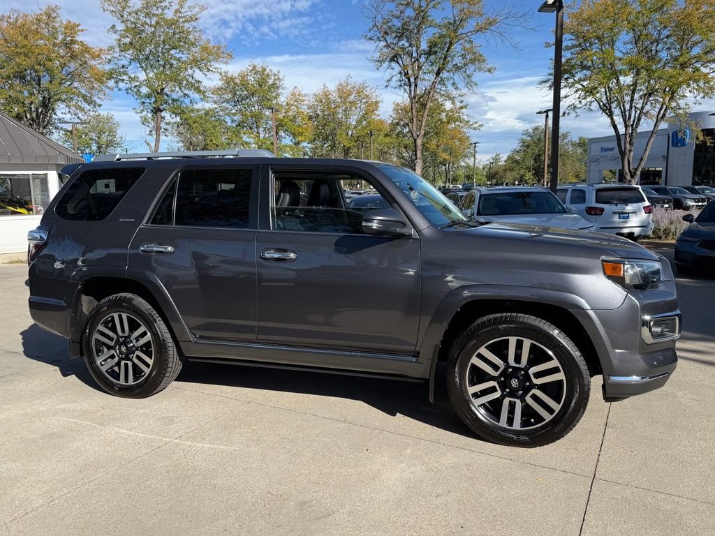 Used 2015 Toyota 4Runner Limited AWD/4WD image 3