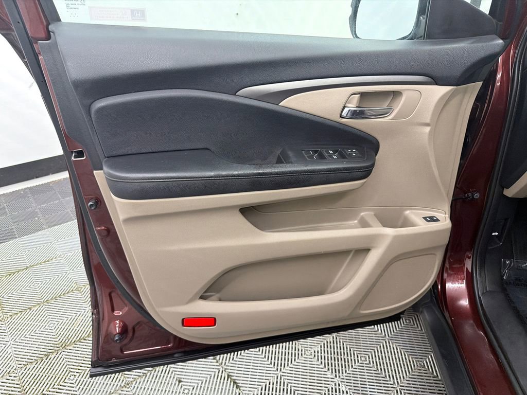 Used 2018 Honda Pilot EX-L image 11