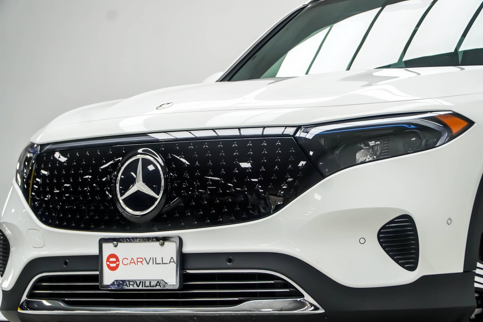 Used 2024 Mercedes-Benz EQB 350 4MATIC SUV w/ Winter Package image 2