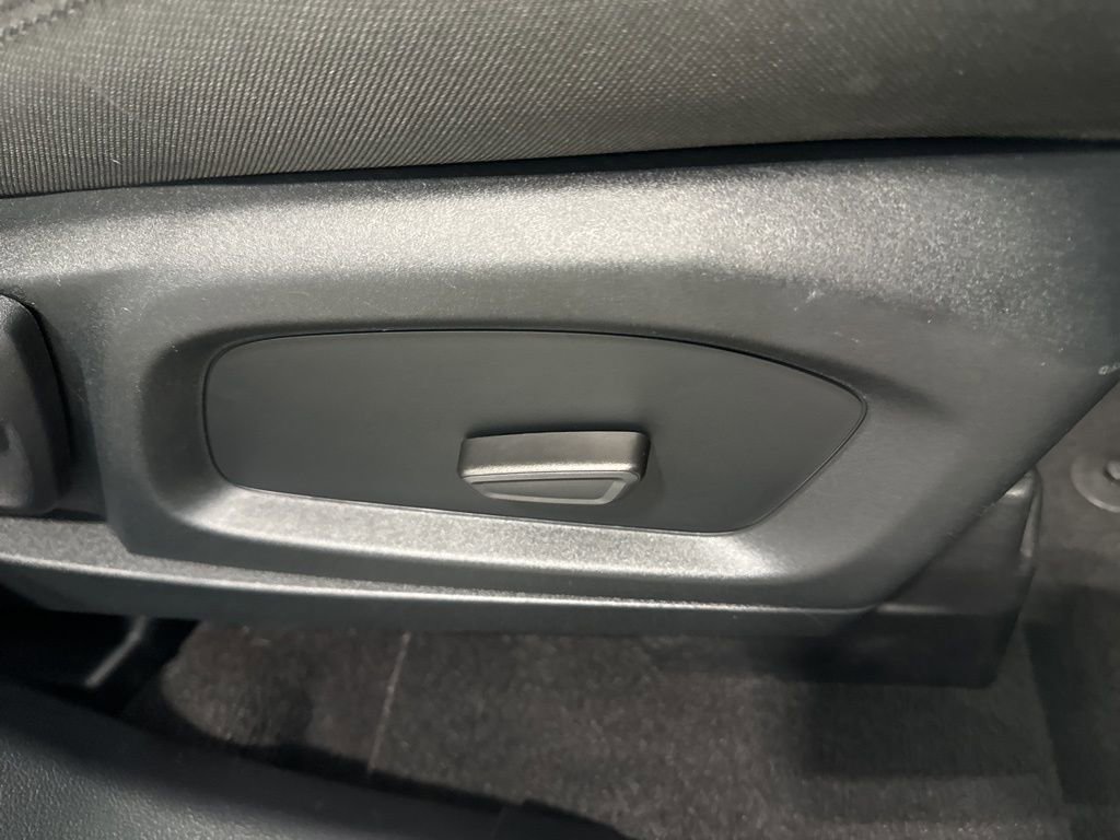 Used 2020 Ford Explorer XLT w/ Comfort Package image 41