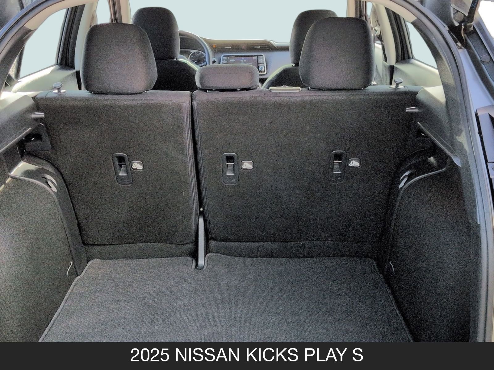 Certified 2025 Nissan Kicks Play S image 20