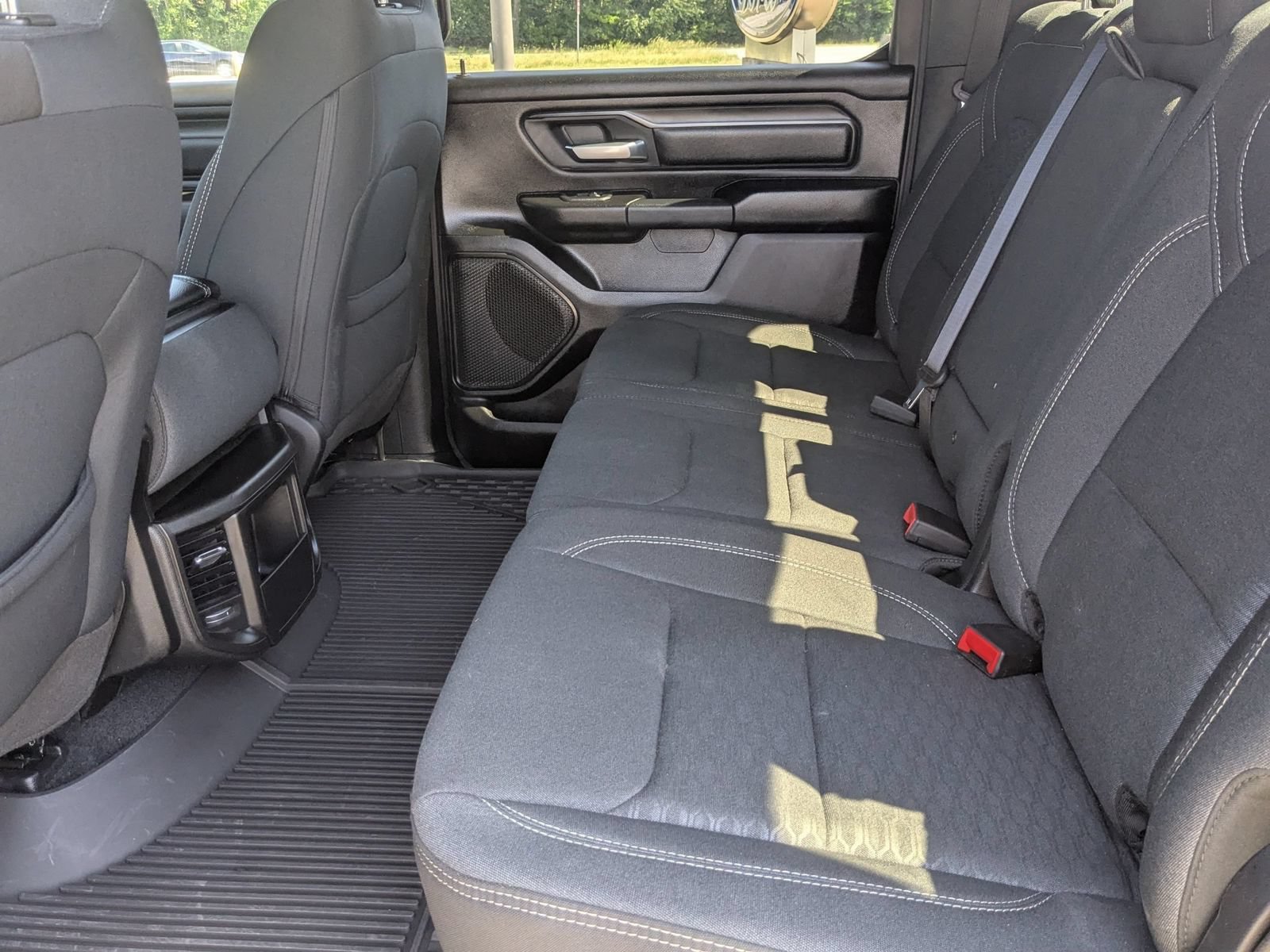 Used 2025 RAM 1500 Warlock AWD/4WD image 29