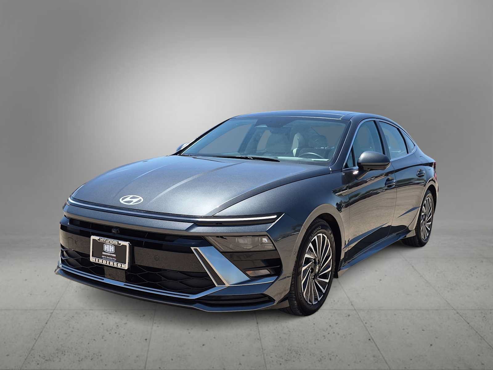 Certified 2025 Hyundai Sonata Limited FWD image 4