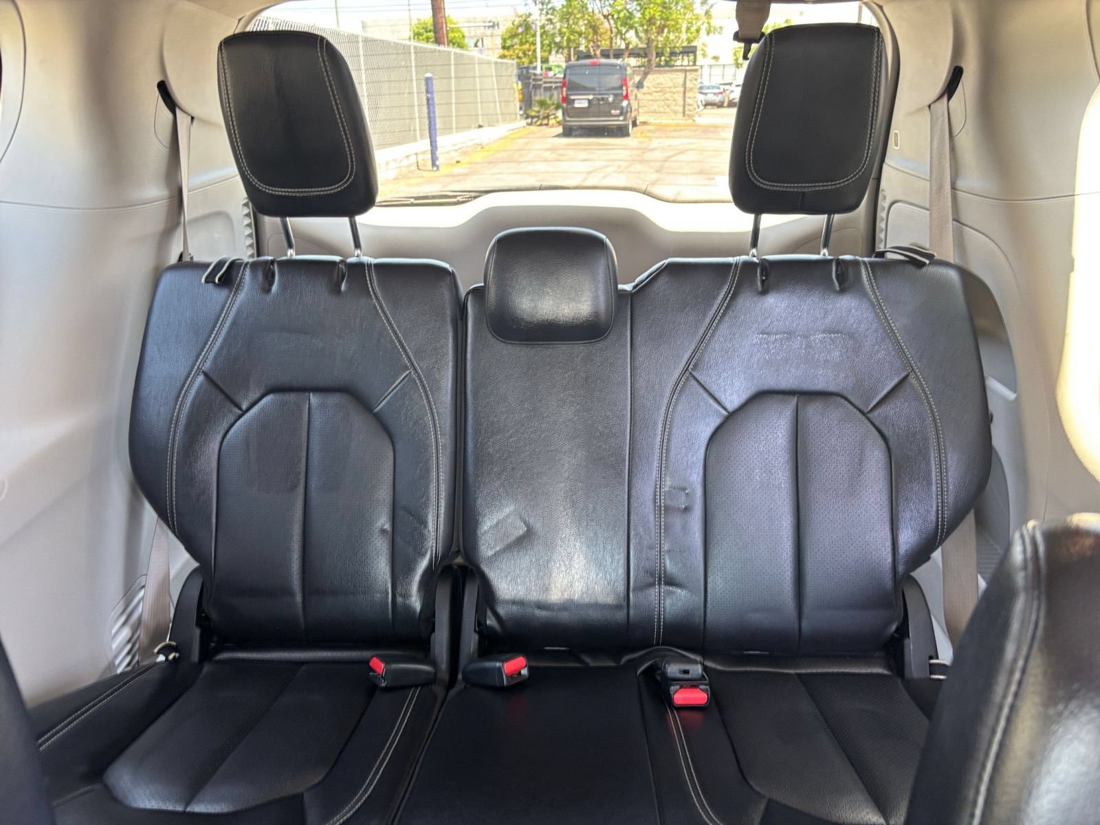 Used 2022 Chrysler Pacifica Touring-L FWD image 31