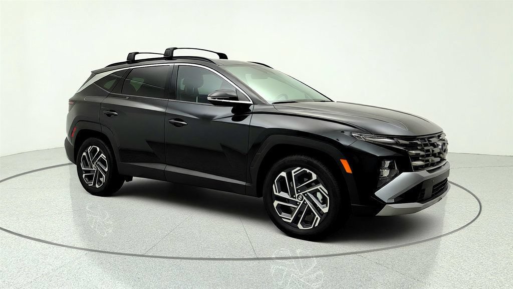 Used 2026 Hyundai Tucson Limited AWD/4WD image 3