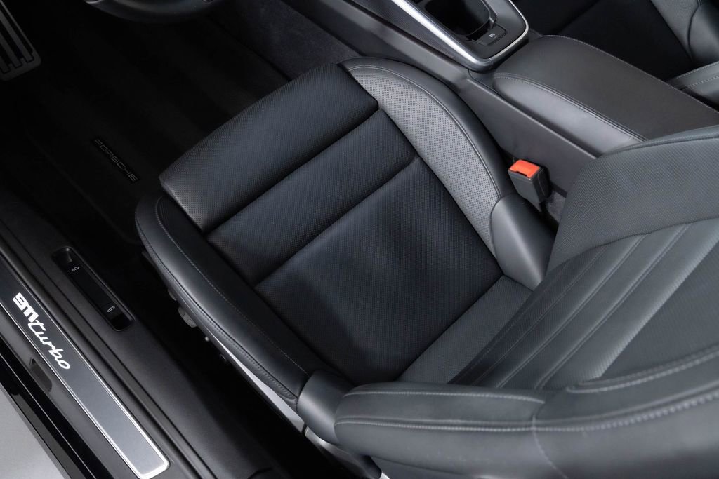 Used 2021 Porsche 911 Turbo image 33