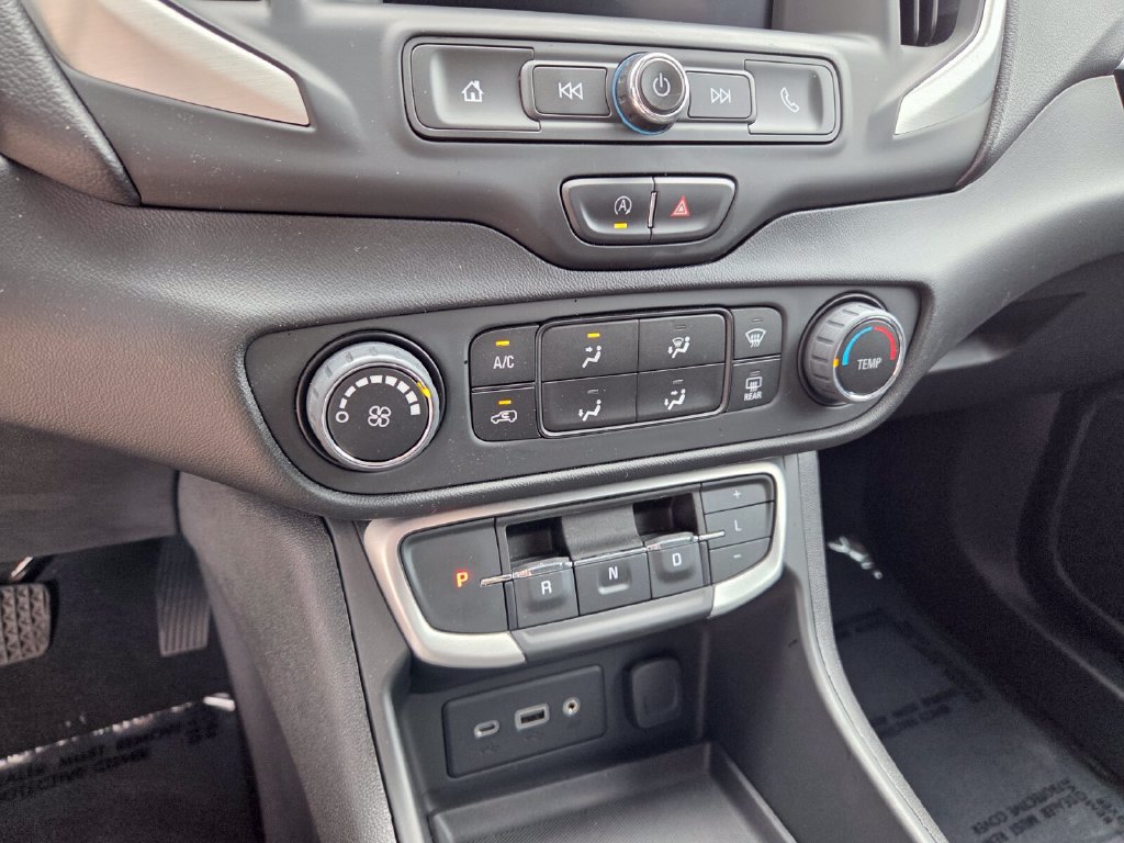 Used 2023 GMC Terrain SLE w/ Elevation Edition FWD image 25