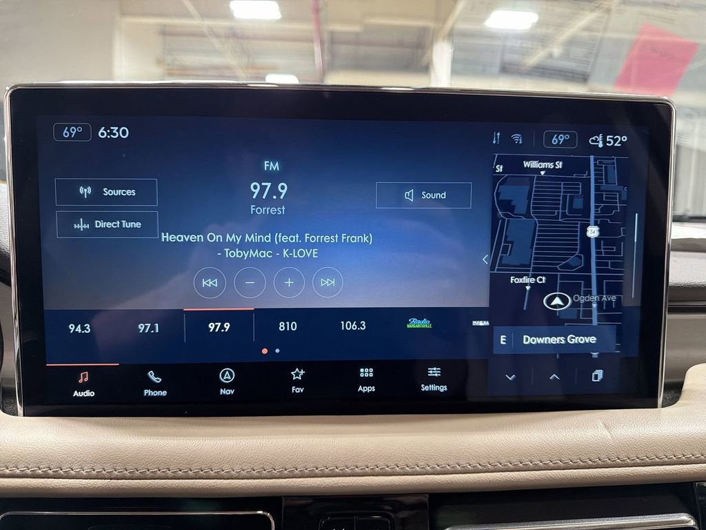 Used 2023 Lincoln Nautilus AWD w/ Premium Package image 12