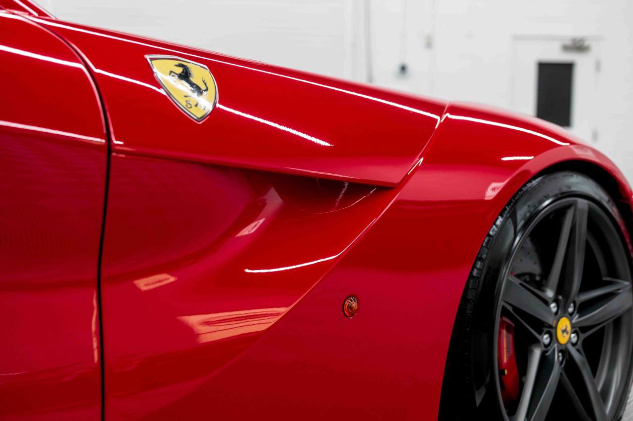 Used 2014 Ferrari F12 Berlinetta image 22