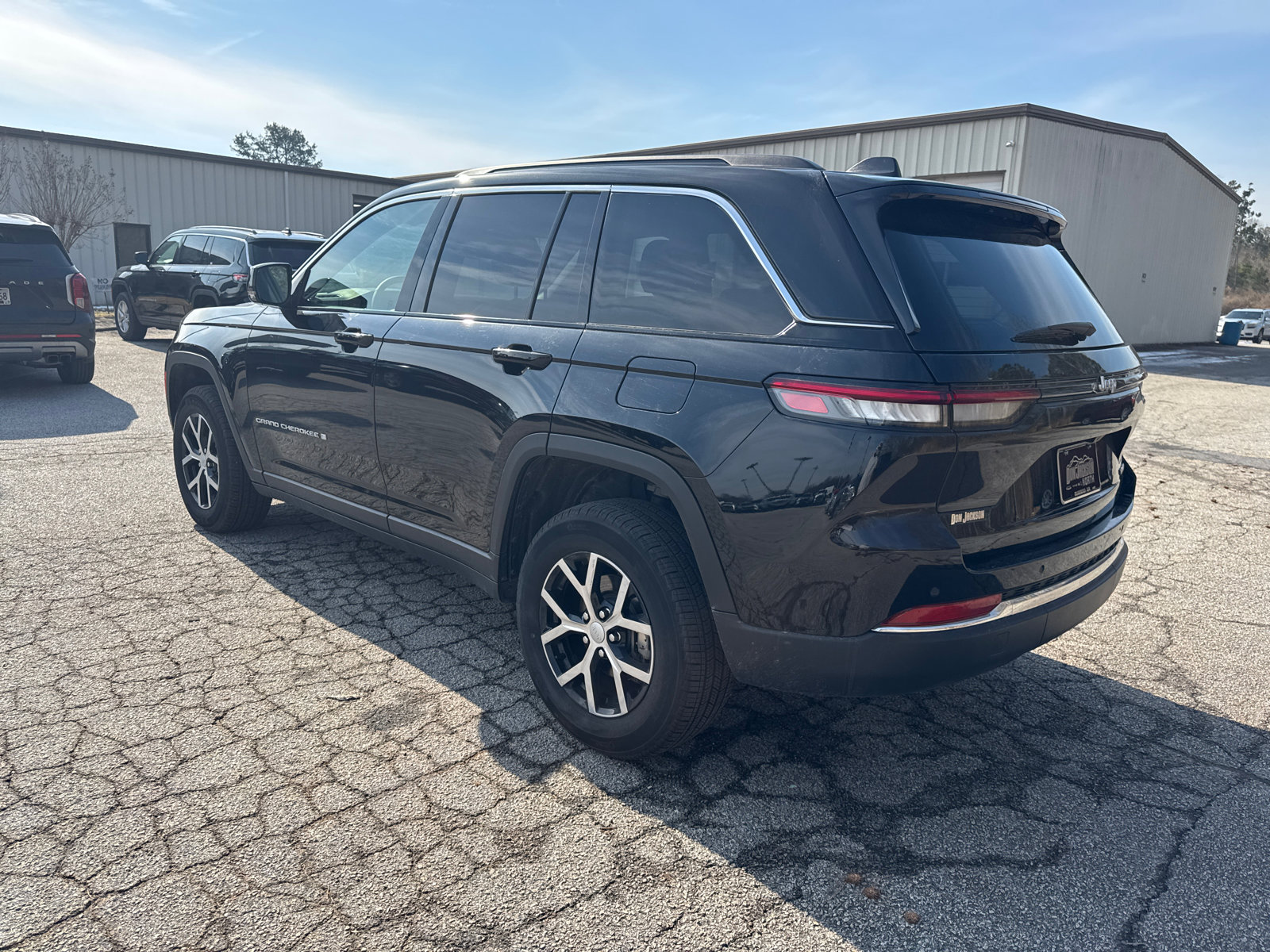 Certified 2024 Jeep Grand Cherokee Limited image 7