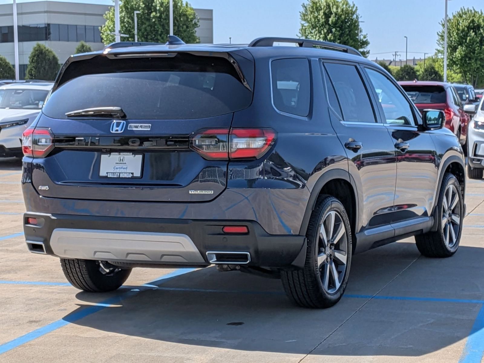 Certified 2025 Honda Pilot Touring image 6