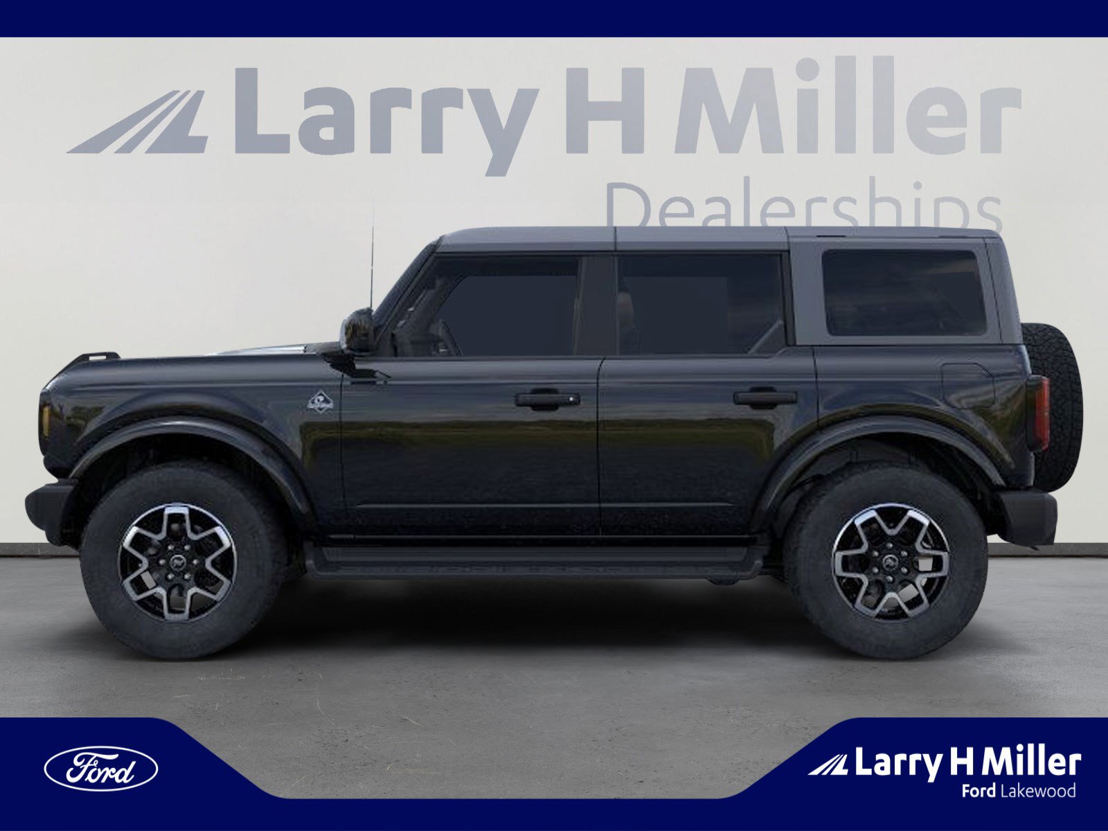 New 2026 Ford Bronco Outer Banks image 3