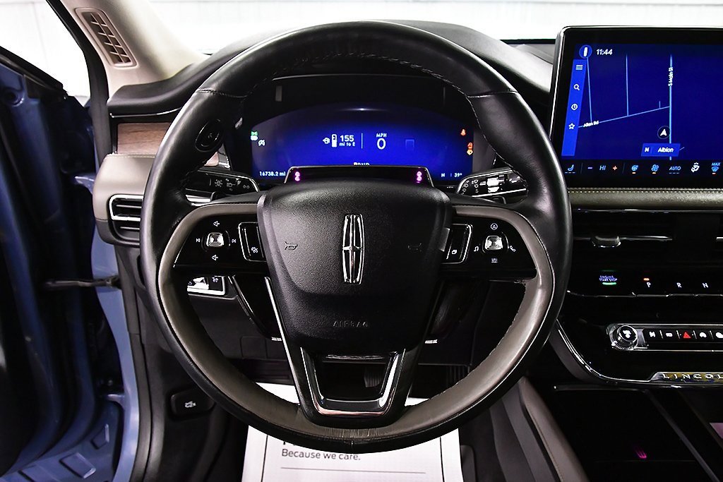 Used 2023 Lincoln Corsair Reserve w/ Equipment Group 202A image 17