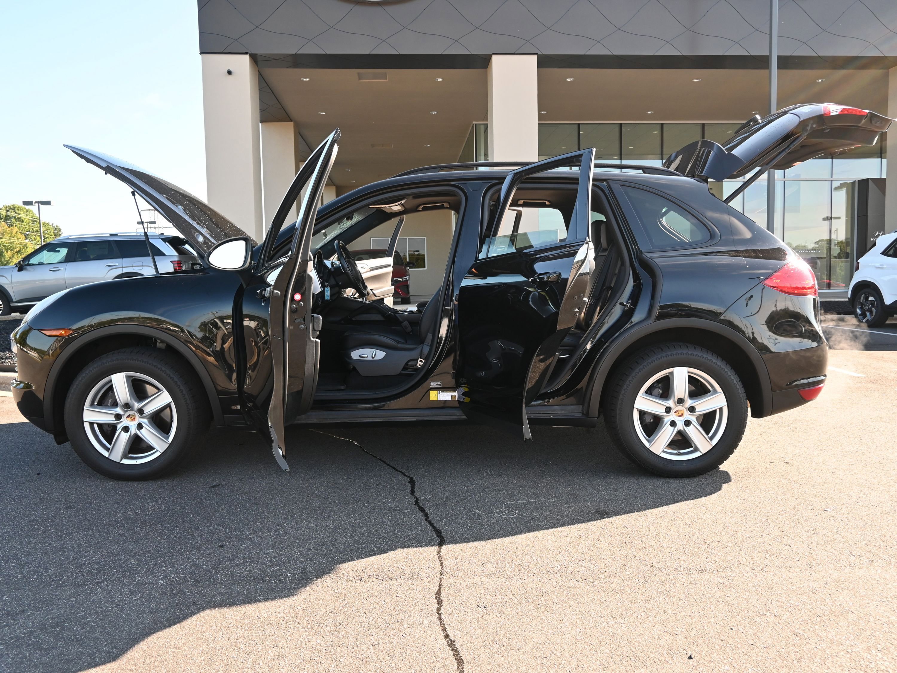 Used 2014 Porsche Cayenne image 19