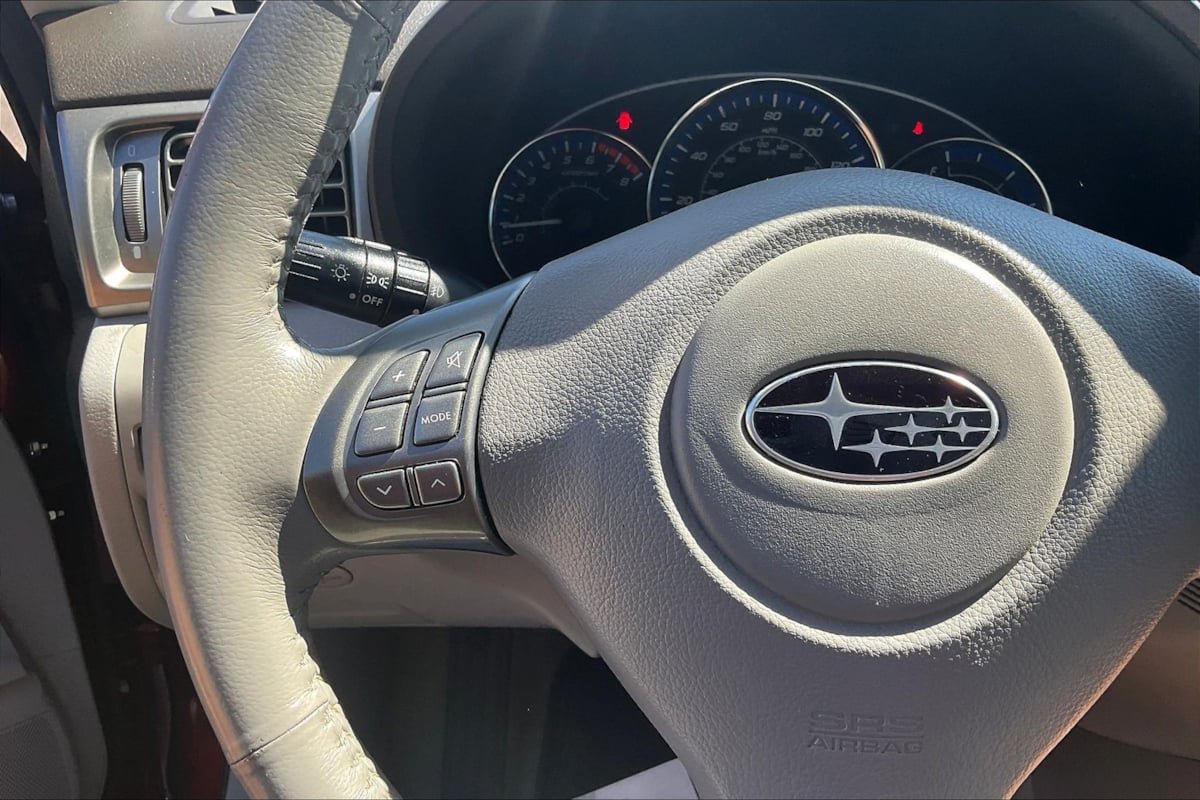 Used 2010 Subaru Forester 2.5X Limited AWD/4WD image 11