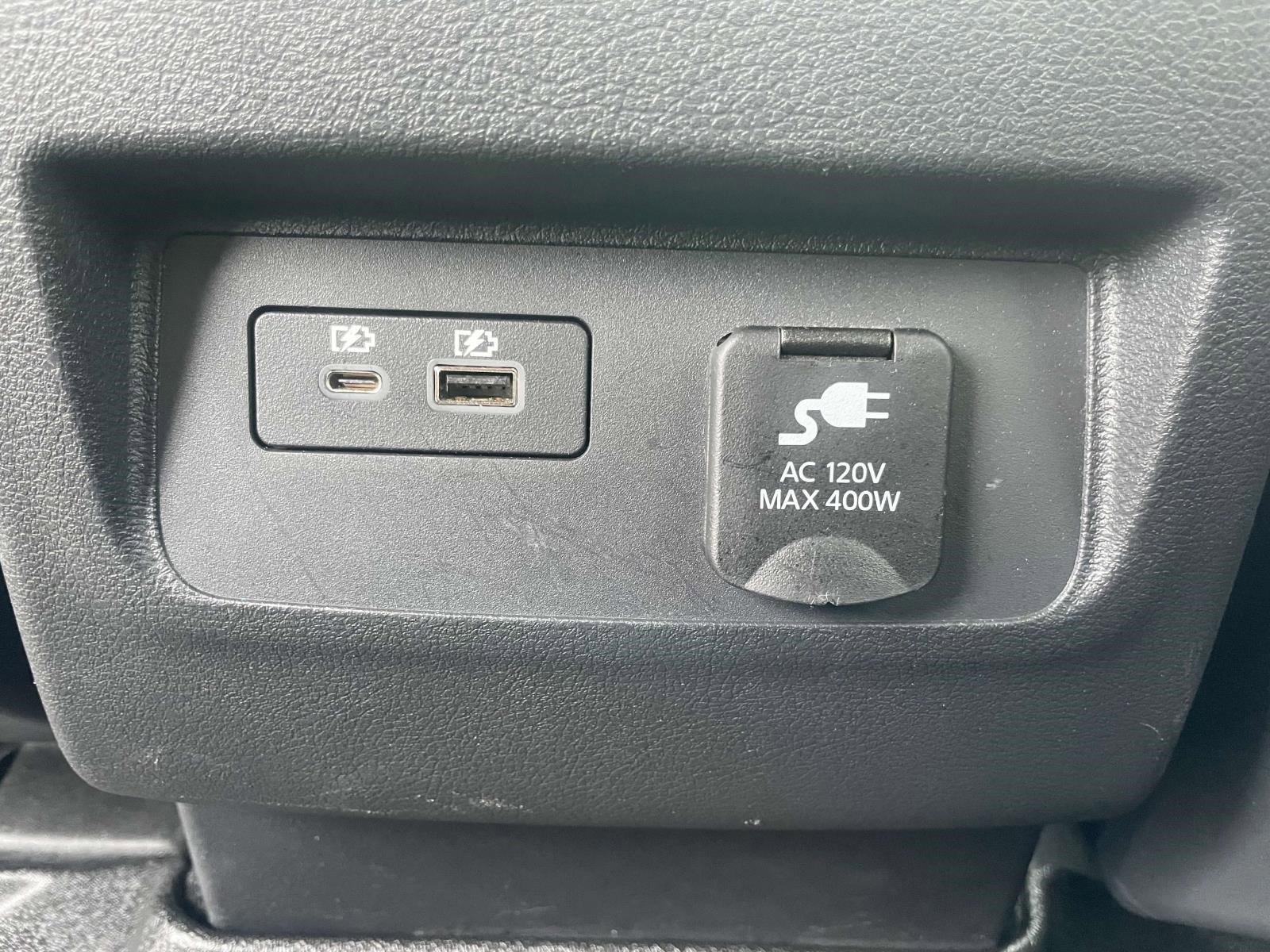 Used 2022 Nissan Frontier SV AWD/4WD image 9