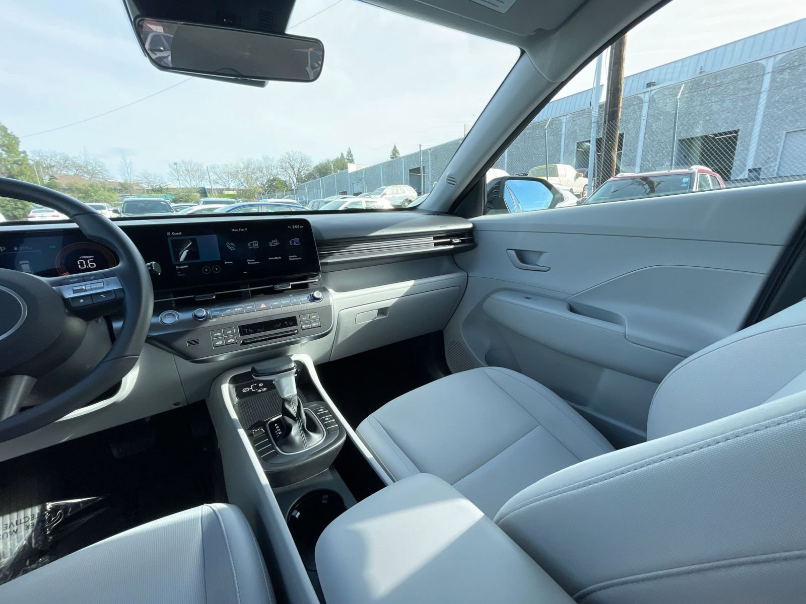 Used 2025 Hyundai Kona SEL image 36